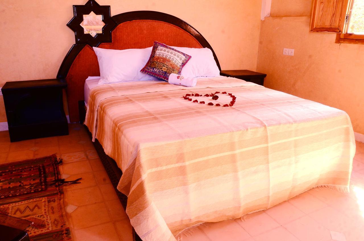Hotel Latifa House Sbiti Exterior foto