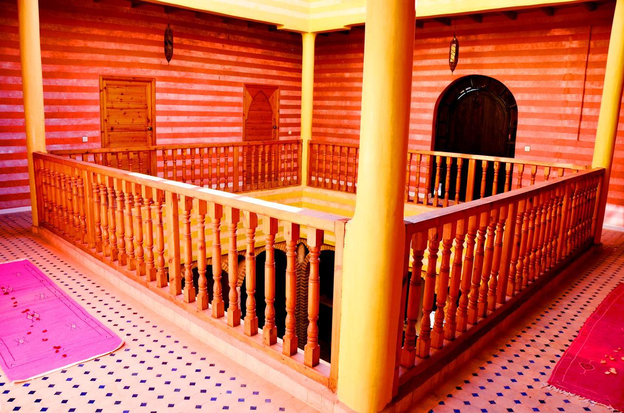 Hotel Latifa House Sbiti Exterior foto